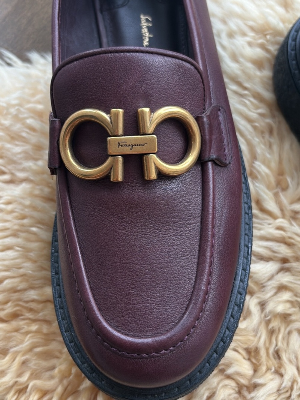 Salvatore Ferragamo Gancini Wine Leather Loafers with Gold Hardware - Picture 5 of 7